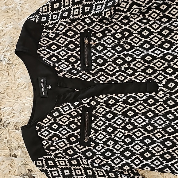 My Michelle size Small top with zipper accents - Picture 2 of 6